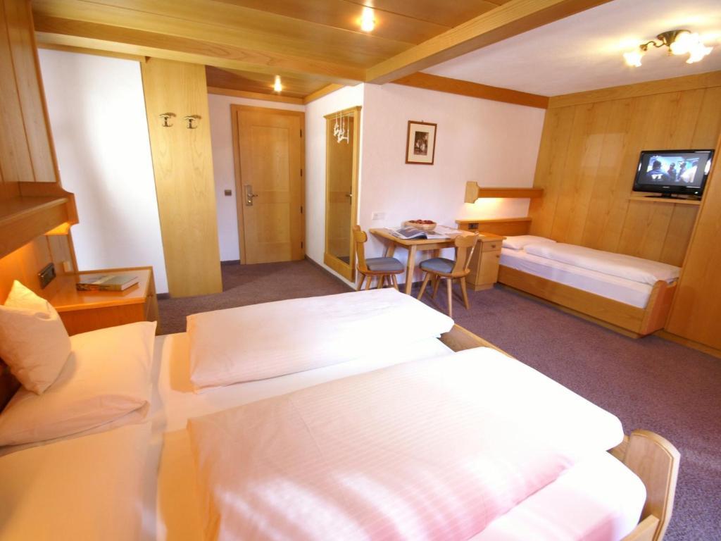 Garni Tofana Hotel Corvara In Badia Szoba fotó